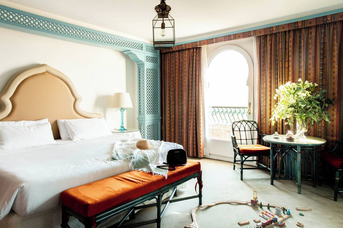 Family Room | Premium bedding, down comforters, minibar, in-room safe