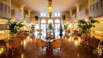 Sala de estar en el lobby