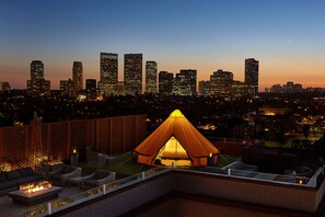 Suite (Veranda) | City view