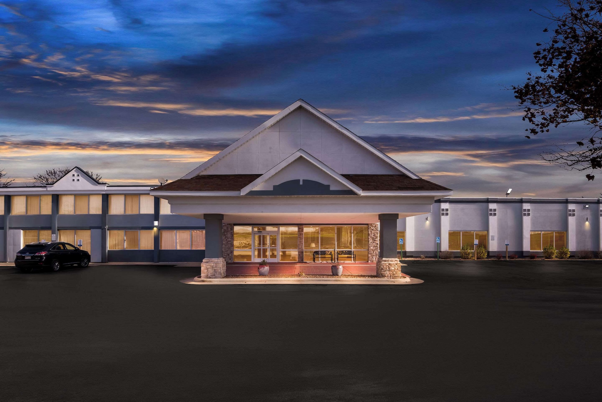 2 Star Hotels