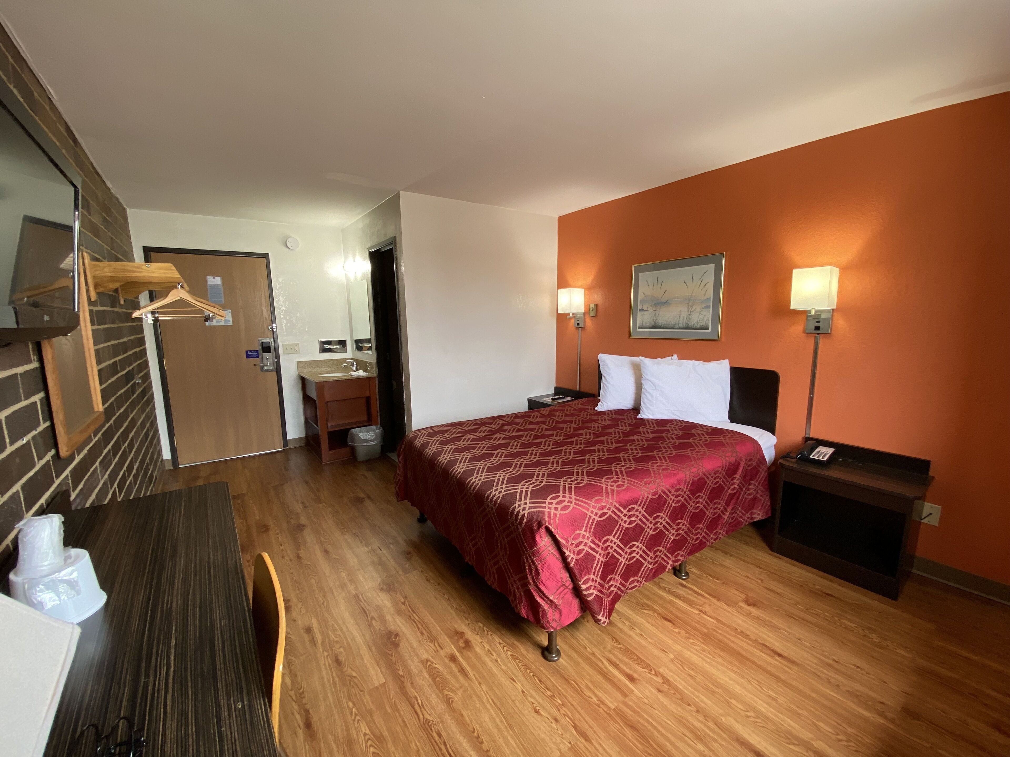 Bureau, Wi-Fi gratuit, draps fournis
