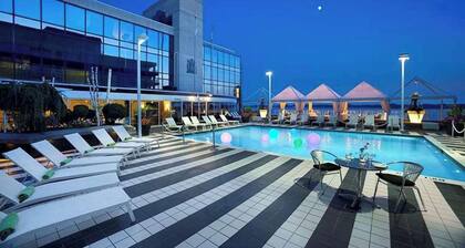 Radisson Blu Toronto Downtown