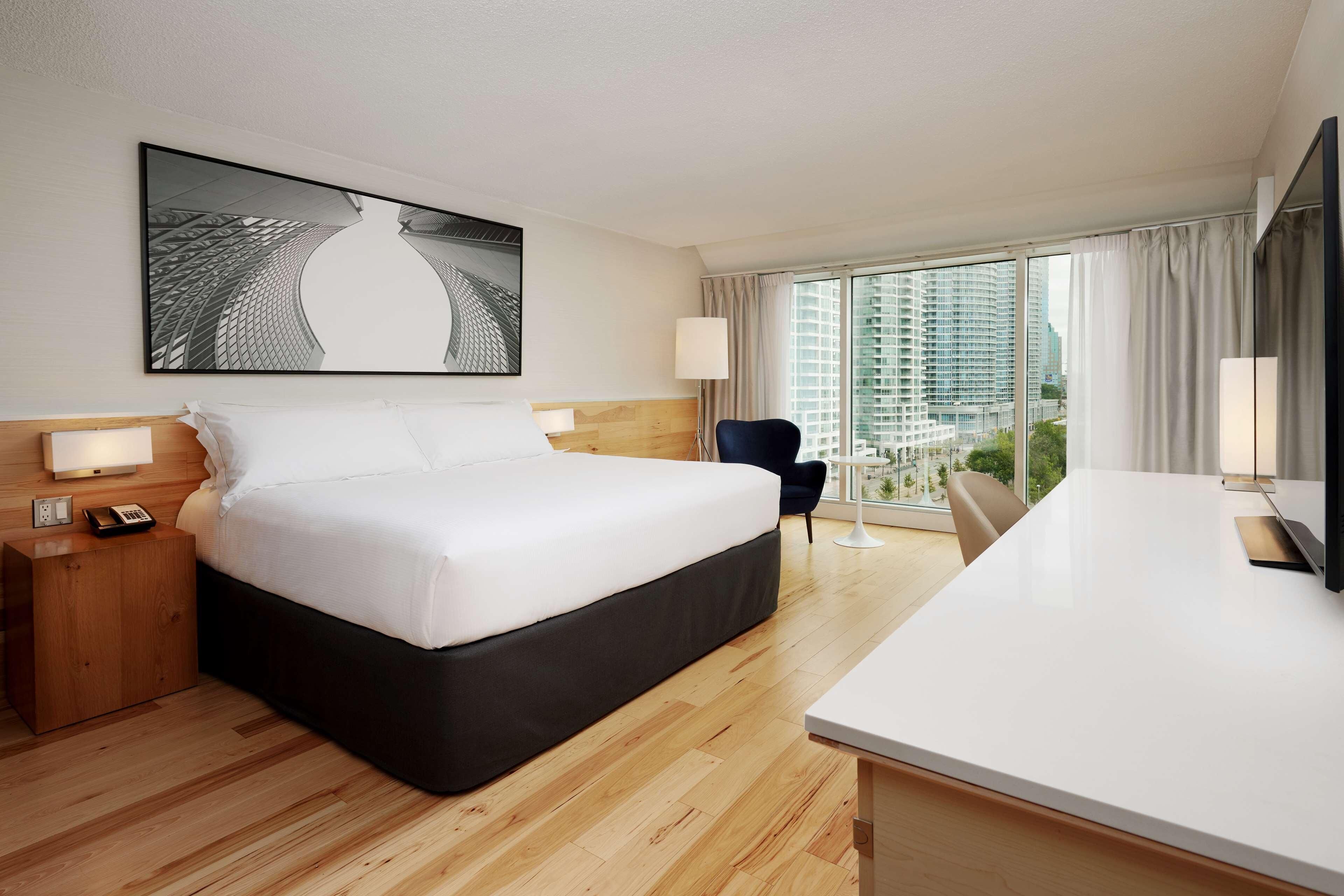 Premium bedding, pillowtop beds, desk, iron/ironing board