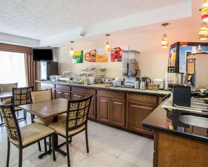 Desayuno continental incluido todos los días