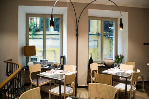 Déjeuner, dßner et brunch servis sur place