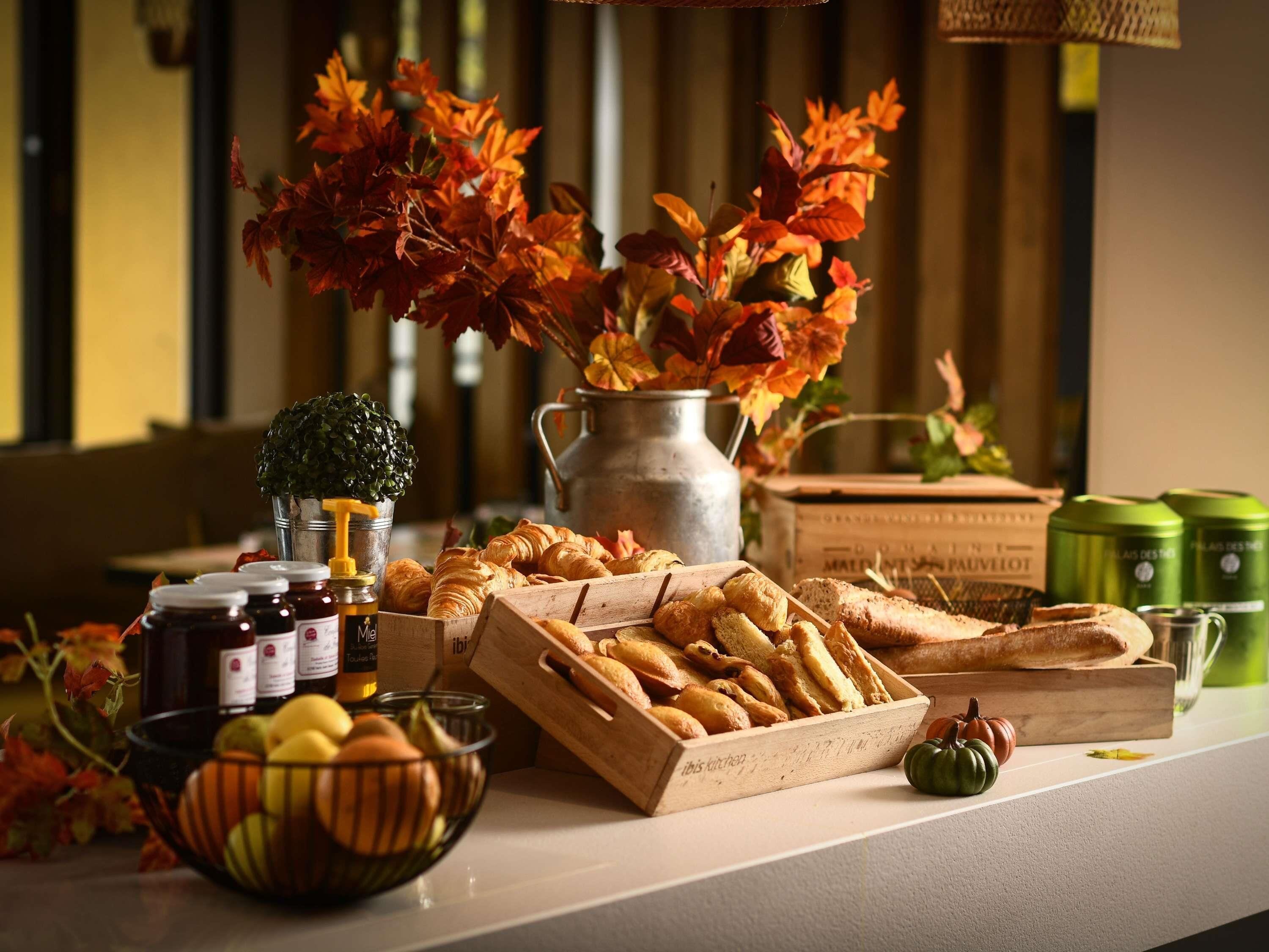 daily buffet breakfast (eur 13.90 per person)