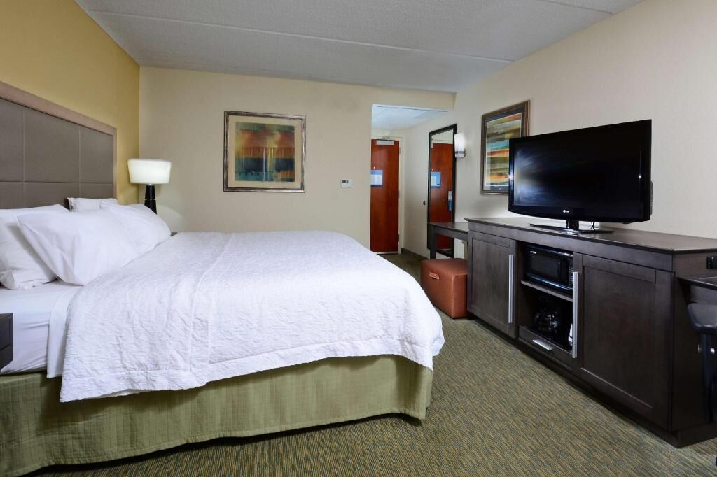 Premium bedding, pillow-top beds, in-room safe, desk