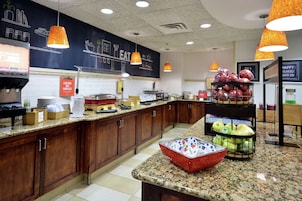 Desayuno buffet incluido todos los días