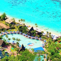 7 buitenzwembaden, parasols voor strand/zwembad