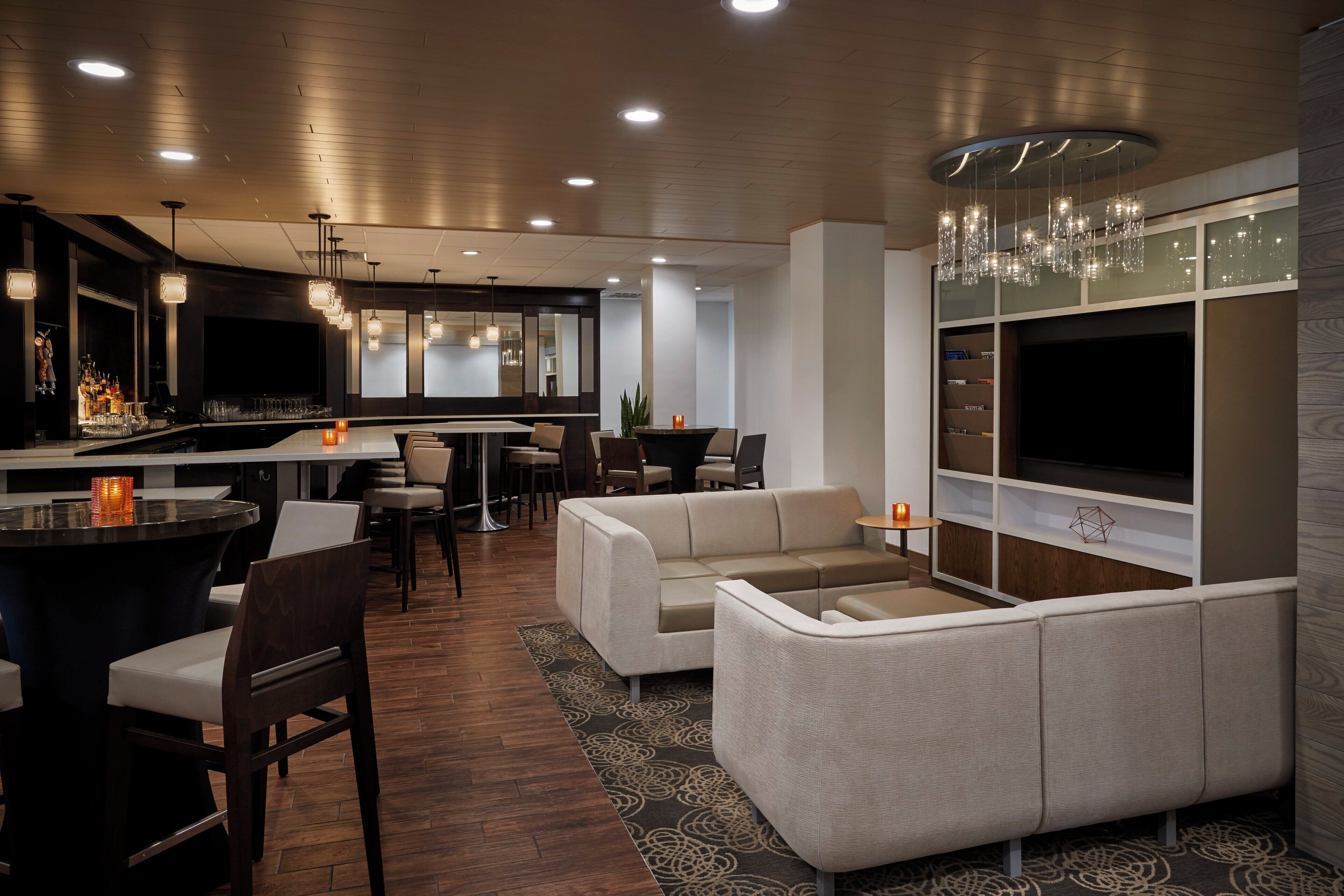 Lobby lounge