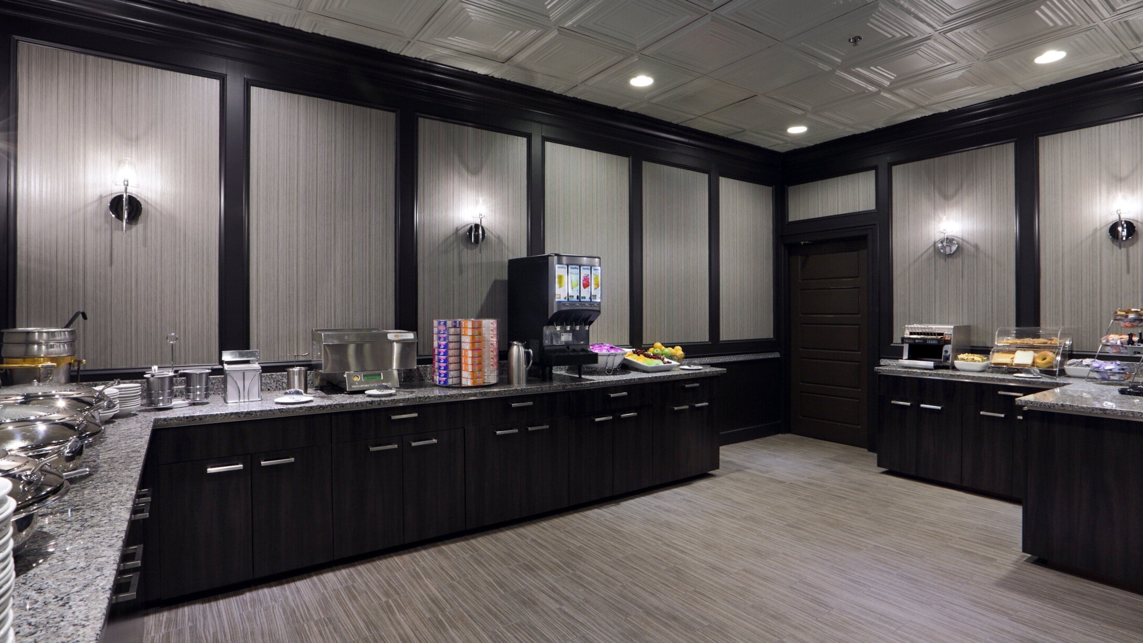 Photo - Holiday Inn Boston - Cambridge Area by IHG