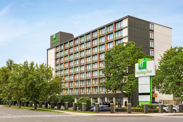 Exterior - Holiday Inn Boston - Cambridge Area by IHG (Somerville)