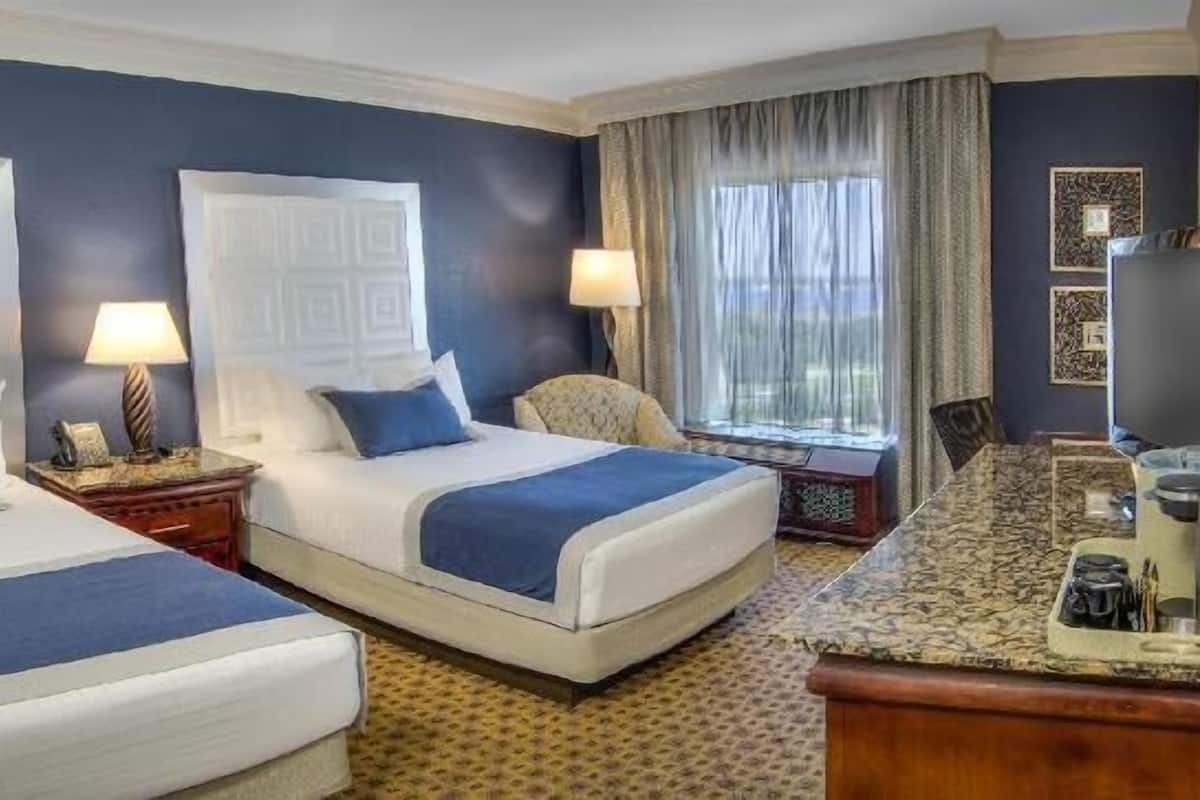 Premium bedding, pillow-top beds, in-room safe, desk