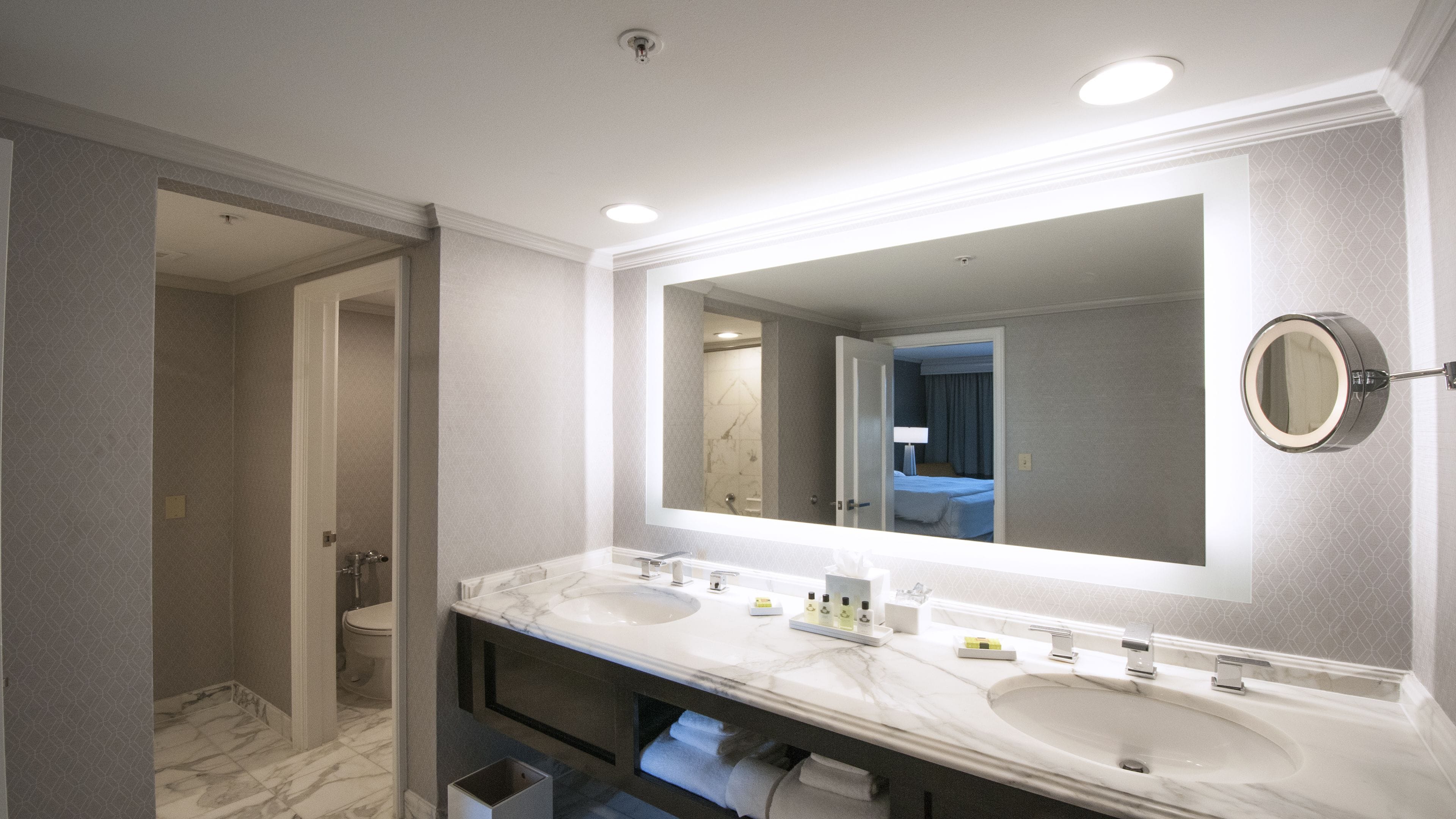 Combined shower/tub, free toiletries, hair dryer, bathrobes