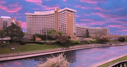 InterContinental Kansas City at The Plaza, an IHG Hotel