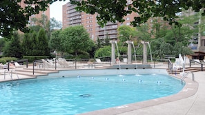 Outdoor pool, pool loungers