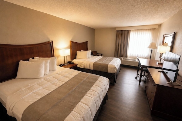Desk, blackout drapes, iron/ironing board, free WiFi