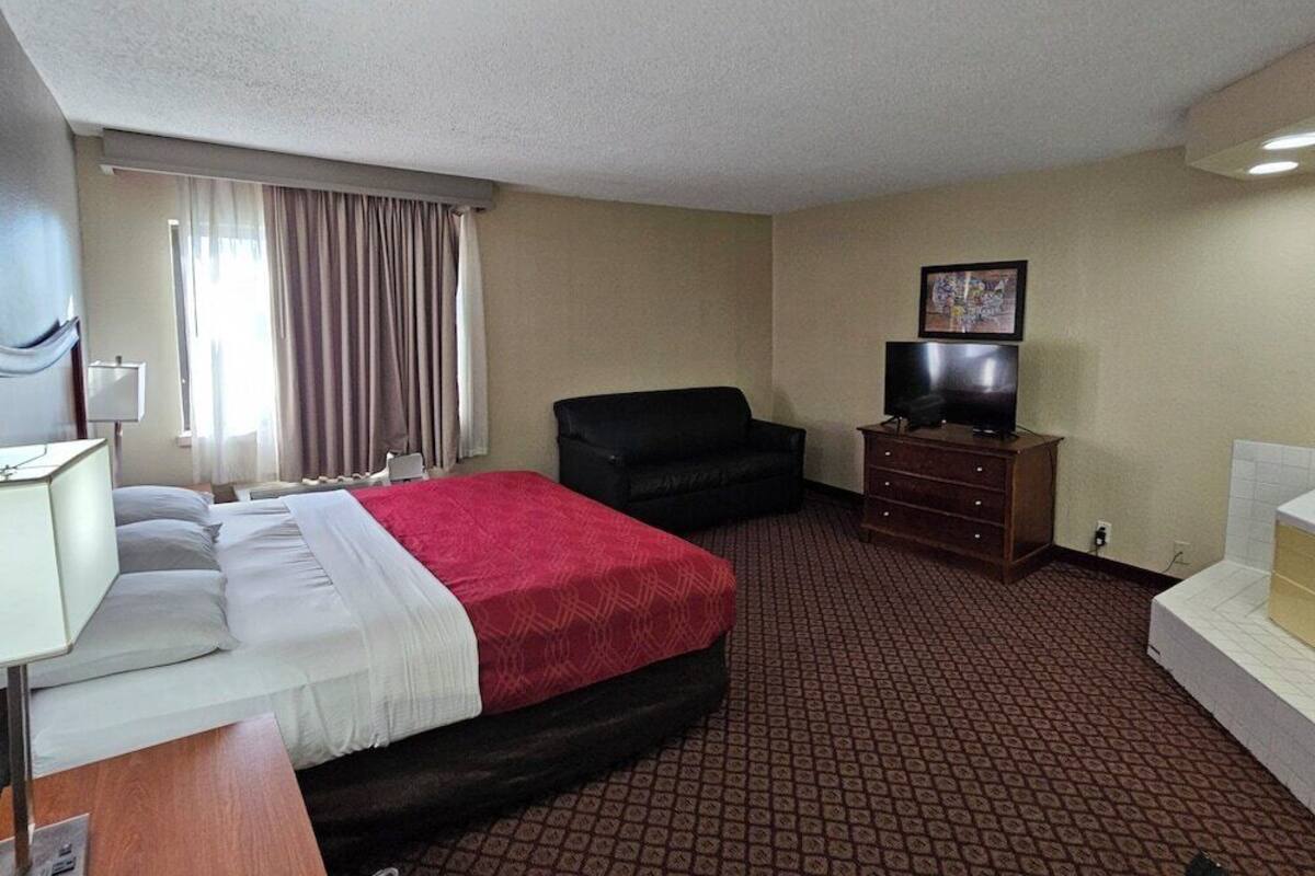 Desk, blackout curtains, iron/ironing board, free WiFi