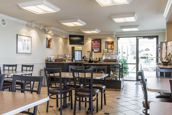 包含每日外带式早餐