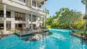 Presidential Suite, 2 Bedrooms, Non Smoking, Lagoon View | 1 bedroom, premium bedding, minibar, in-room safe