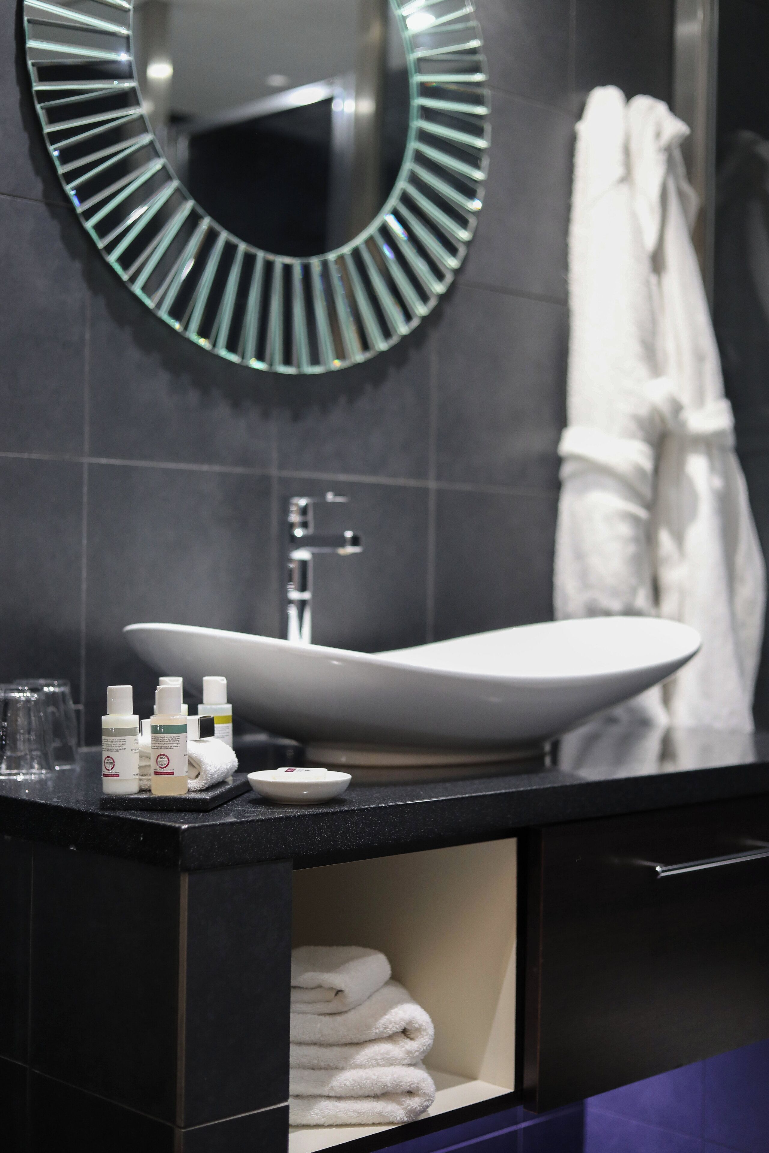 Photo - Hotel du Vin Cannizaro House Wimbledon