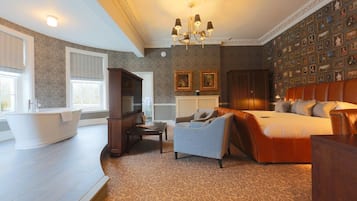 Suite | Caixa forta a l'habitació, decoració individual i escriptori