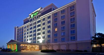 Holiday Inn & Suites Overland Park West by IHG
