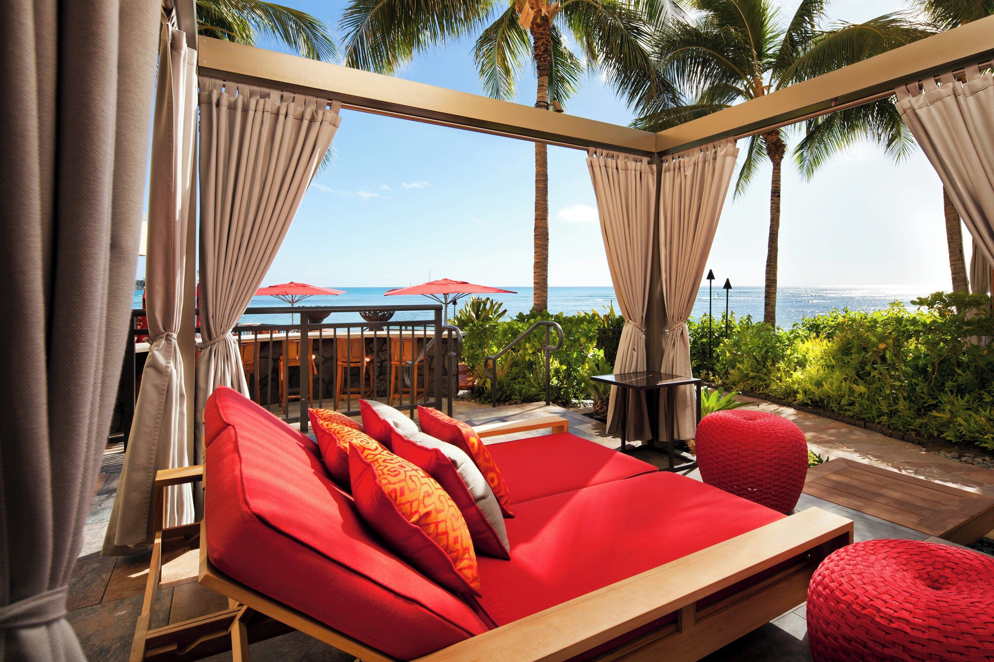 7 restaurants, breakfast, lunch, dinner served; Asian cuisine