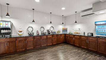 Desayuno continental incluido todos los días