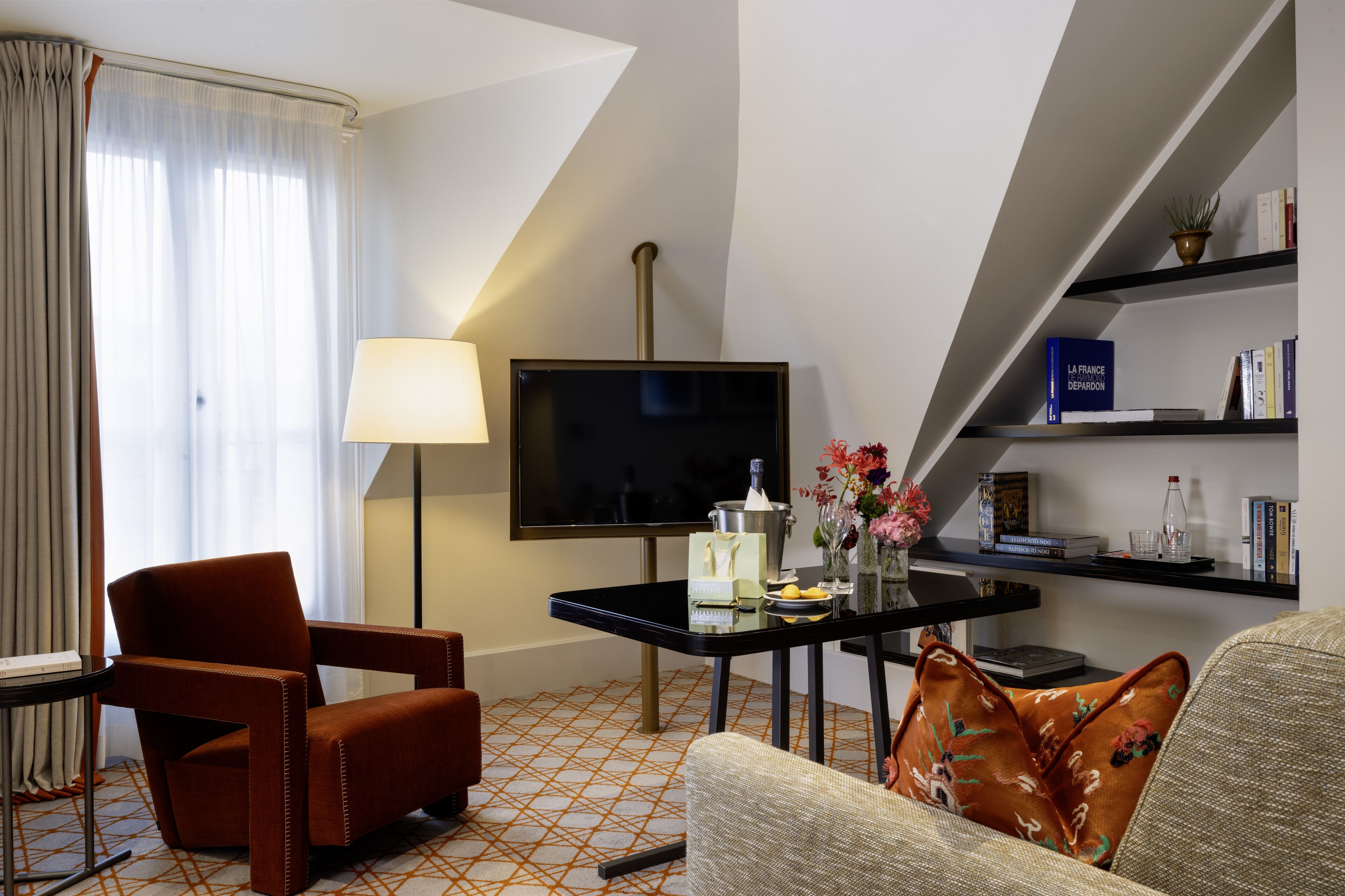 junior suite | premium bedding, minibar, in-room safe, desk