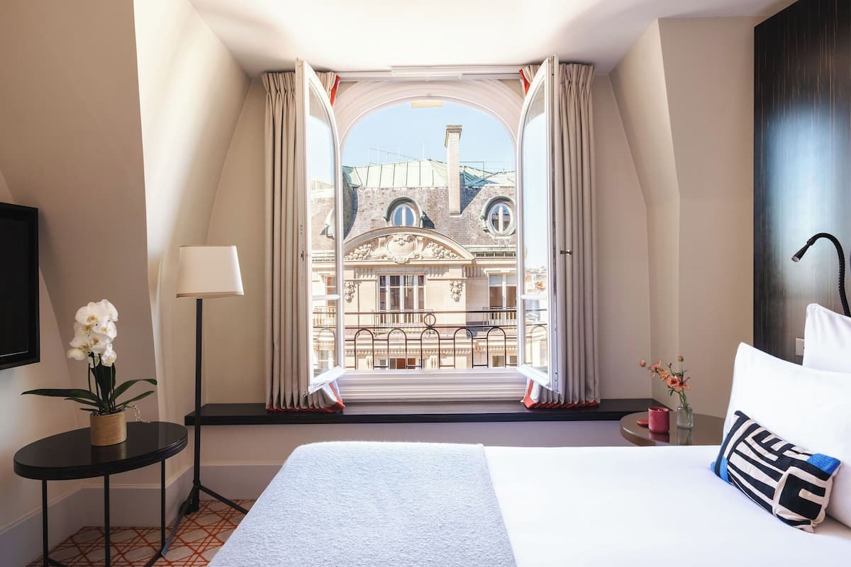 Suite junior | Ropa de cama de alta calidad y minibar