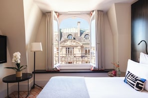 Junior Suite | Premium bedding, minibar, in-room safe, desk