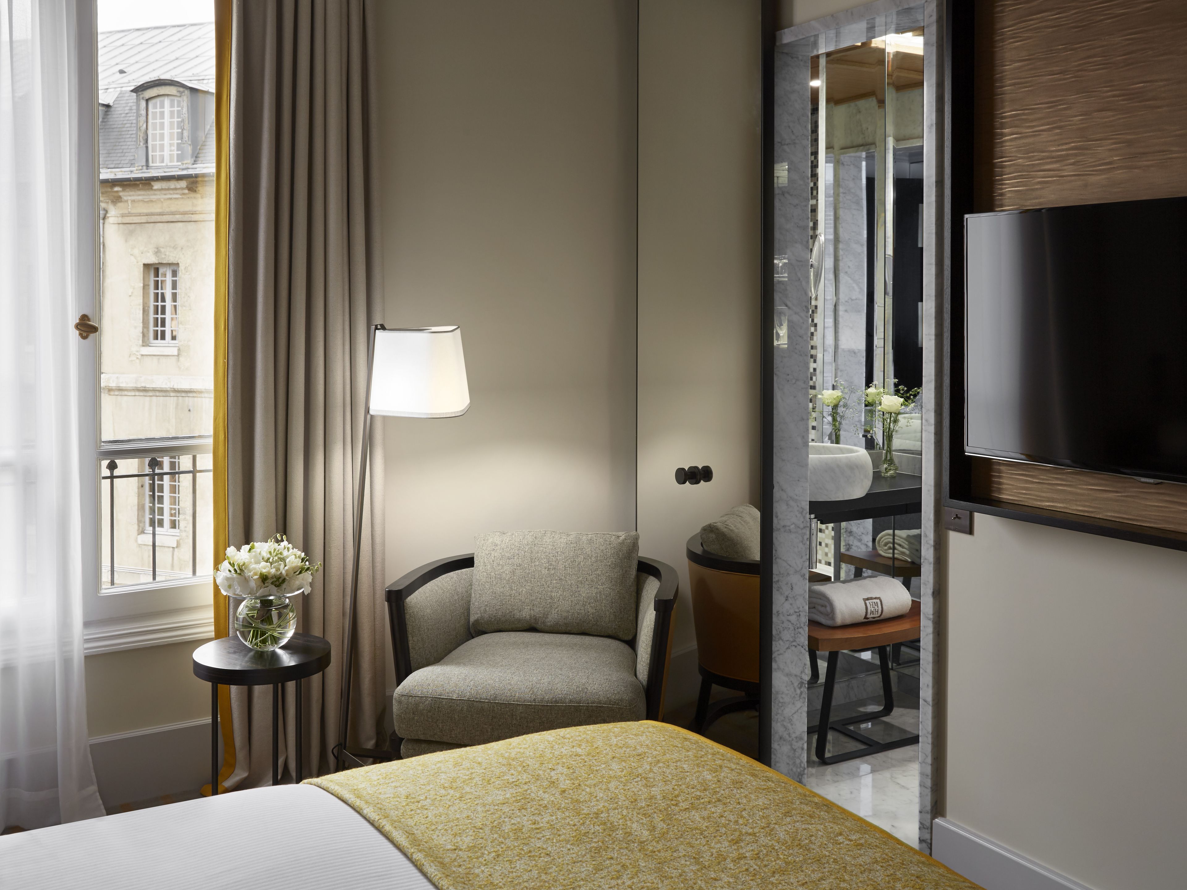 superior room | premium bedding, minibar, in-room safe, desk