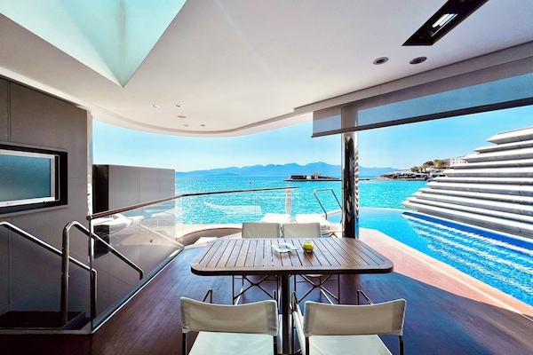 Yachting Villa Sea View Private Pool | 1 bedroom, hypo-allergenic bedding, minibar, in-room safe