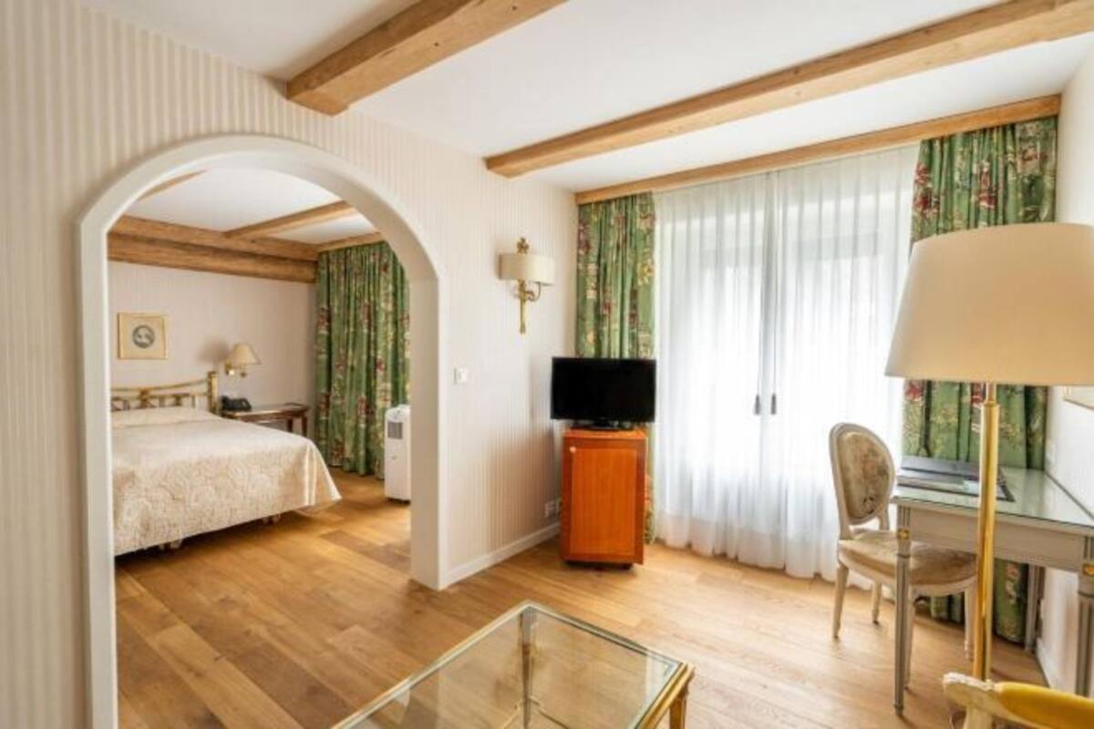 Ropa de cama hipoalergénica, cubrecamas y minibar