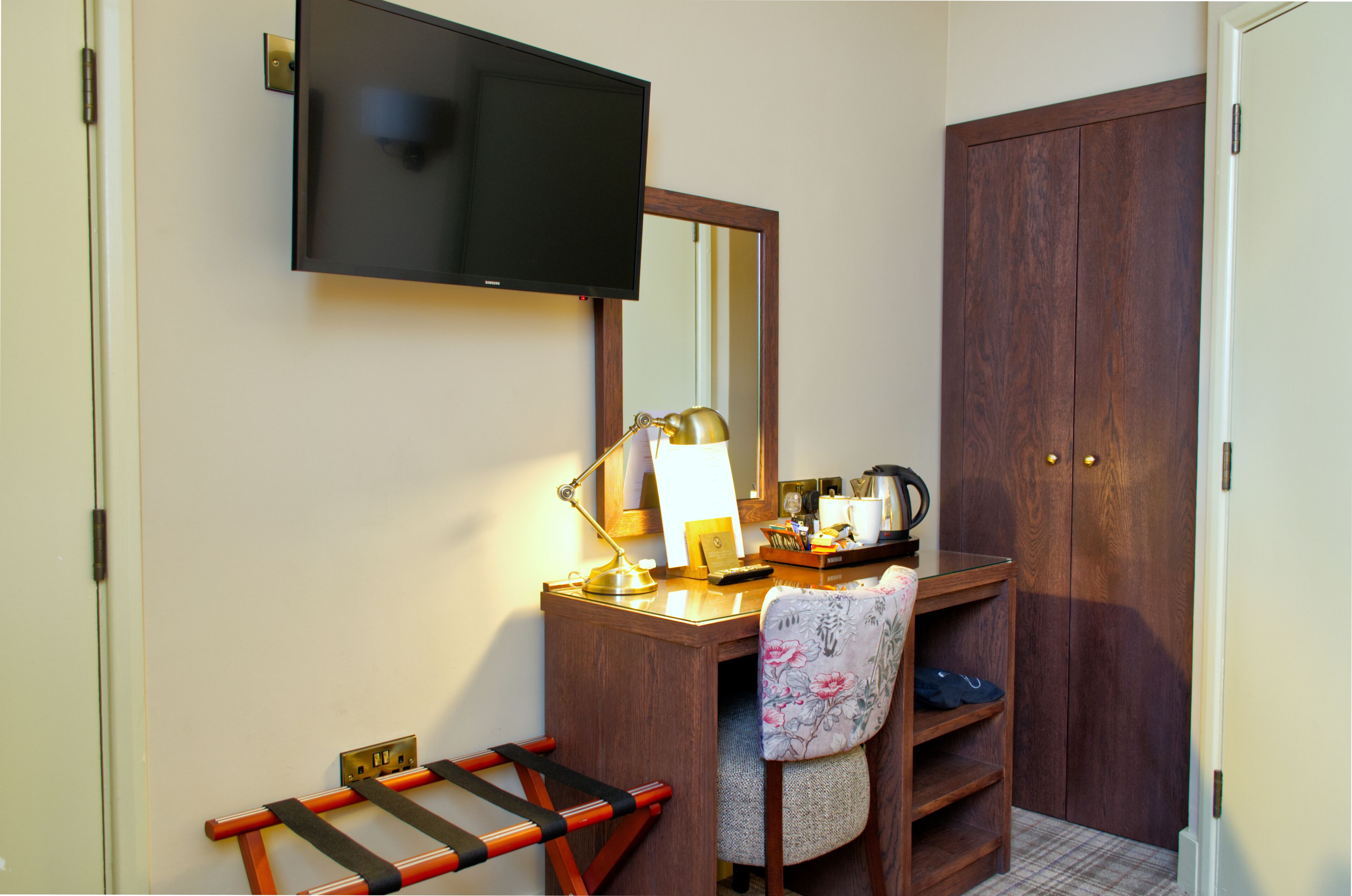 Photo - Dean Court Hotel