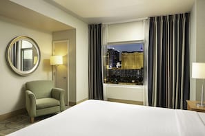 1 bedroom, premium bedding, pillow-top beds, in-room safe - The Platinum Hotel (Las Vegas)