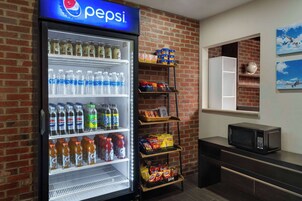 Alimentos y bebidas