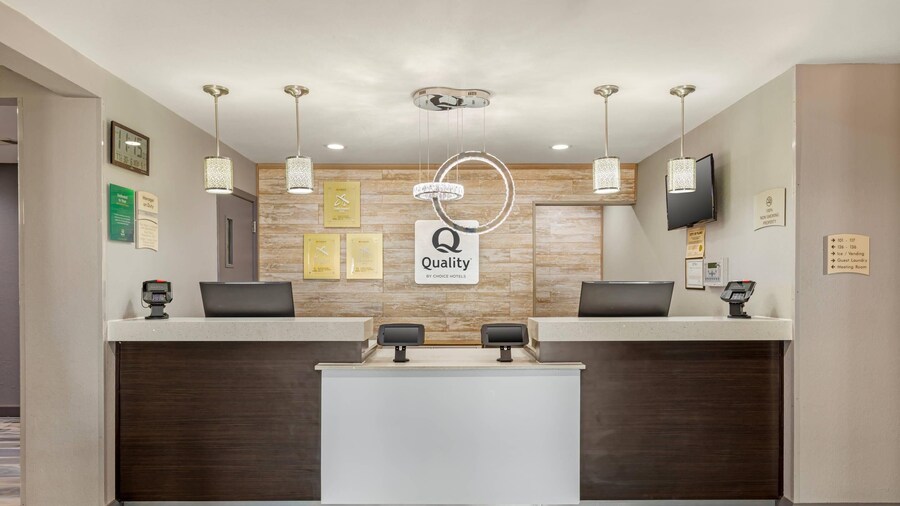Quality Inn & Suites Plano East - Richardson