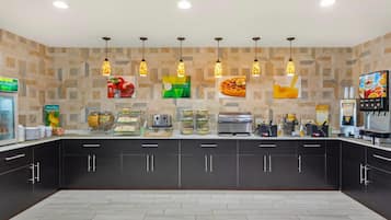 Free daily continental breakfast
