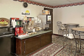 Free daily continental breakfast 