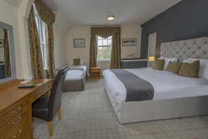 Family Room, Multiple Beds, Non Smoking (with Sofabed) | Hypo-allergenic bedding, in-room safe, individually decorated