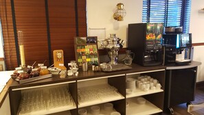 Daily buffet breakfast for a fee