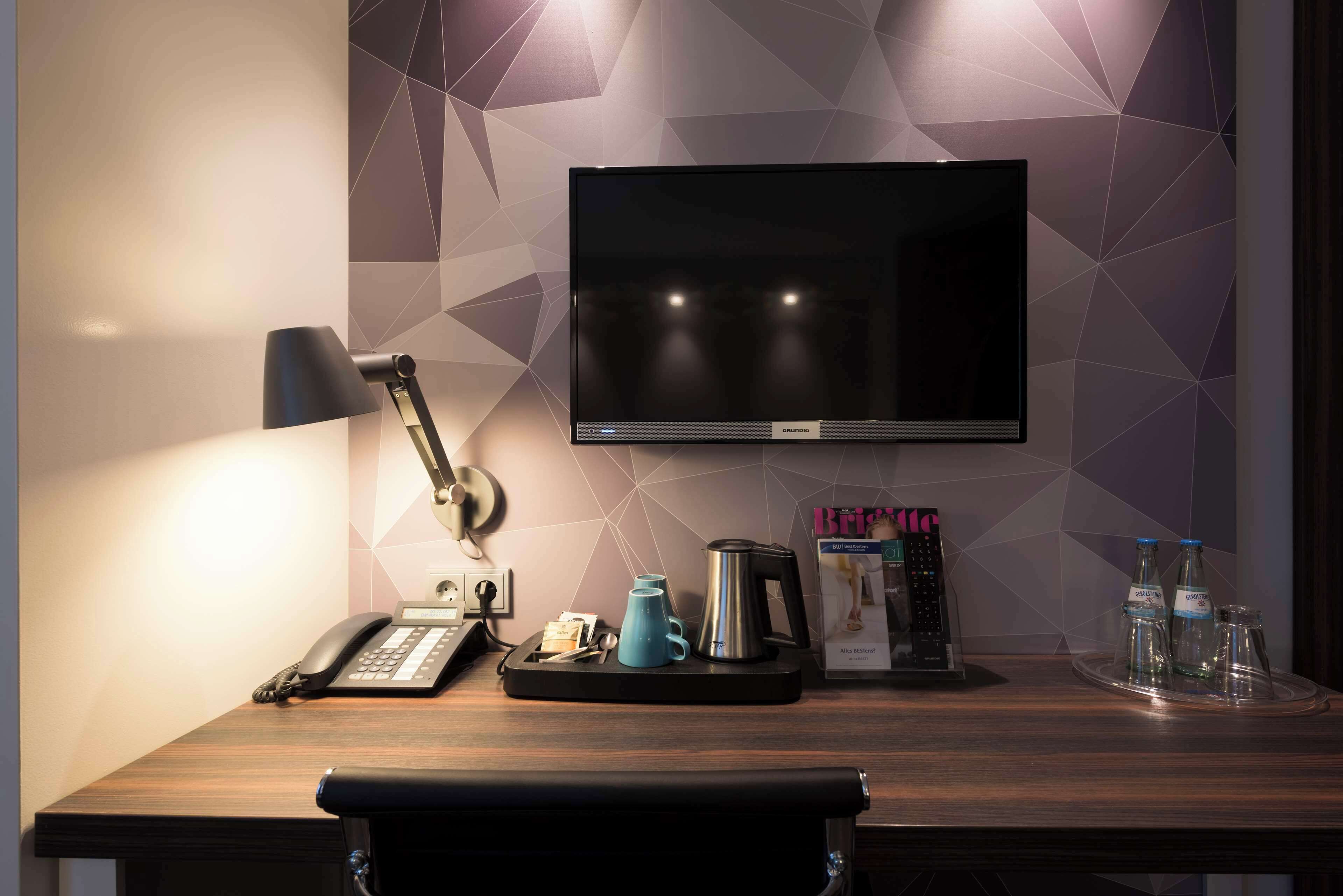 Allergitestet sengetøy, safe på rommet og skrivebord