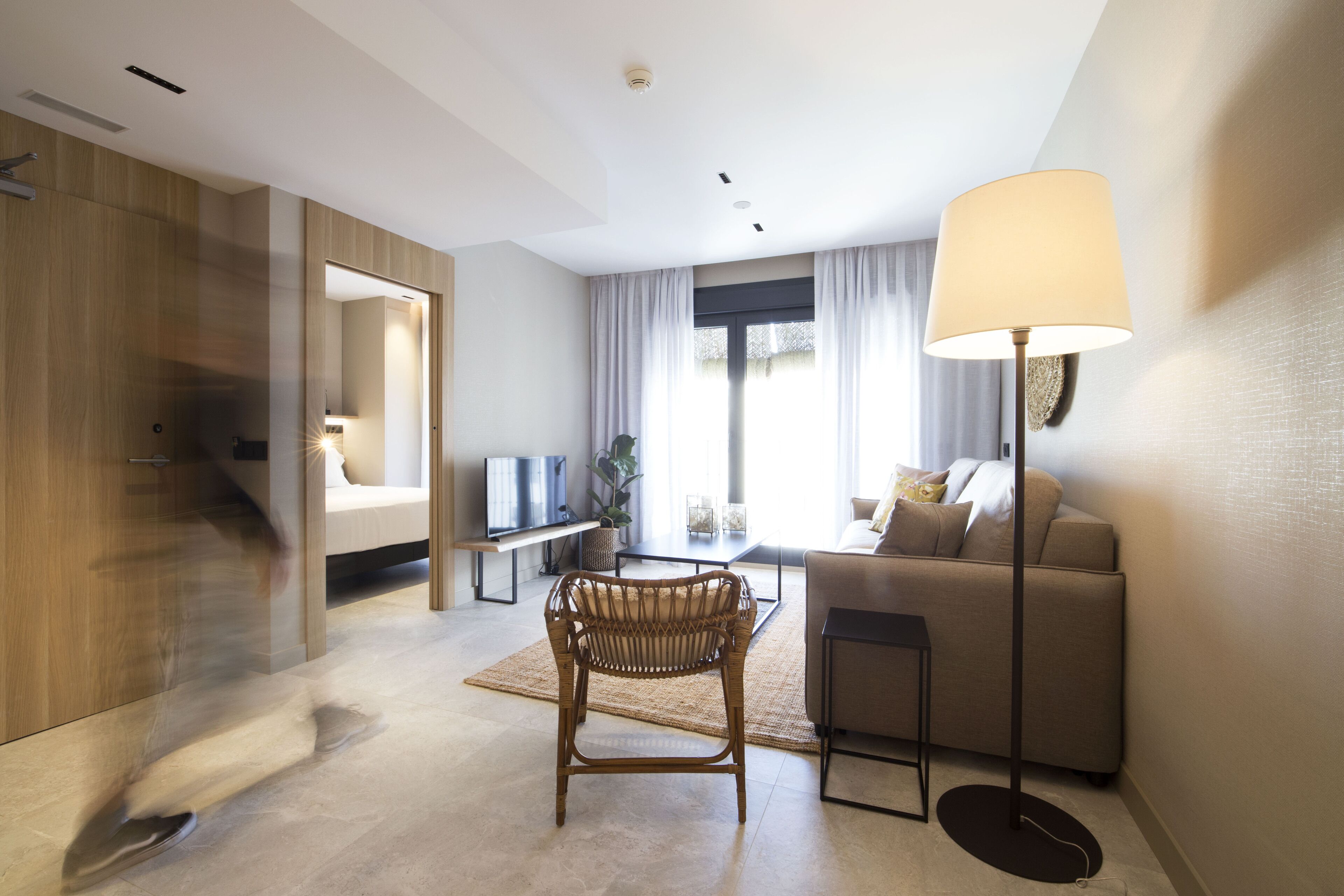 comfort apartment (check in 4pm) | blackout curtains, soundproofing, free cots/infant beds, free wifi