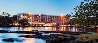 Hilo Hawaiian Hotel, Trademark Collection by Wyndham