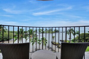 Desk, laptop workspace, iron/ironing board, rollaway beds