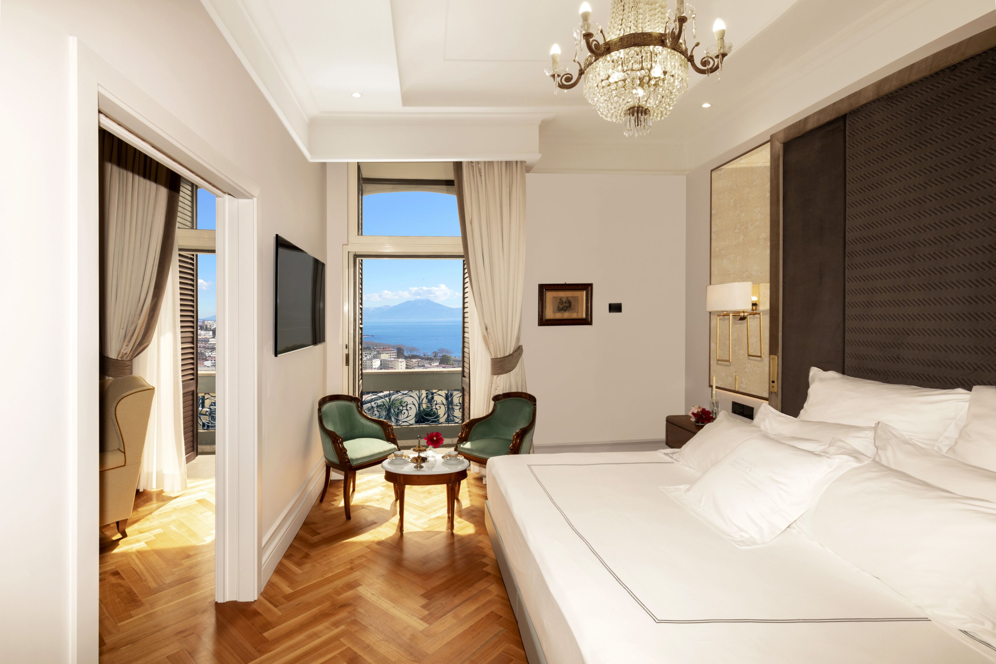 Suite de luna de miel, vista al mar | Ropa de cama de alta calidad y minibar 