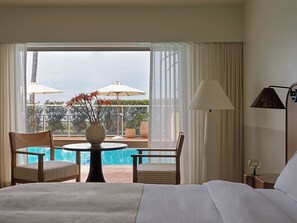 Room, 1 King Bed (Pool Level) | 1 bedroom, premium bedding, down comforters, pillowtop beds