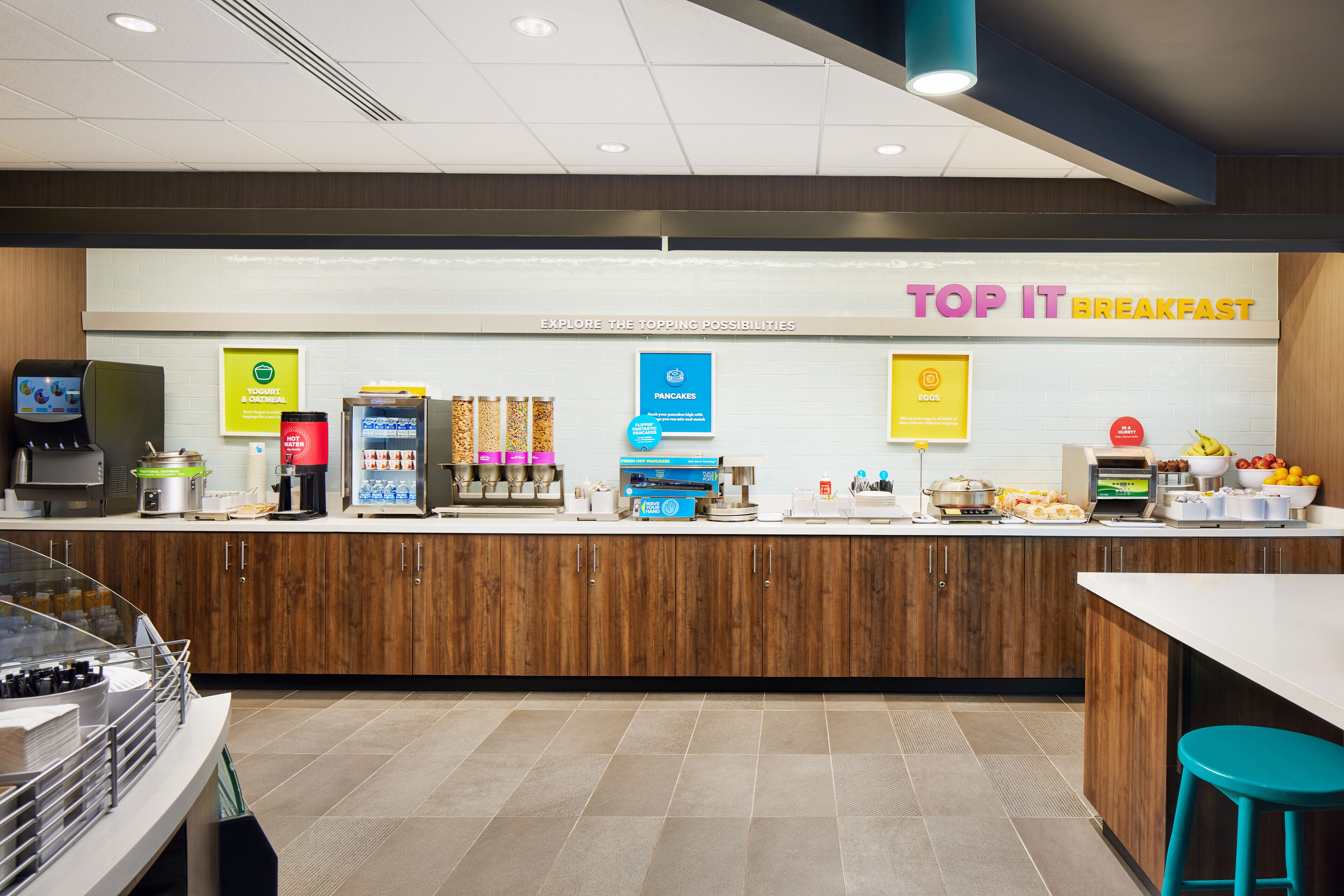 breakfast, lunch and dinner served